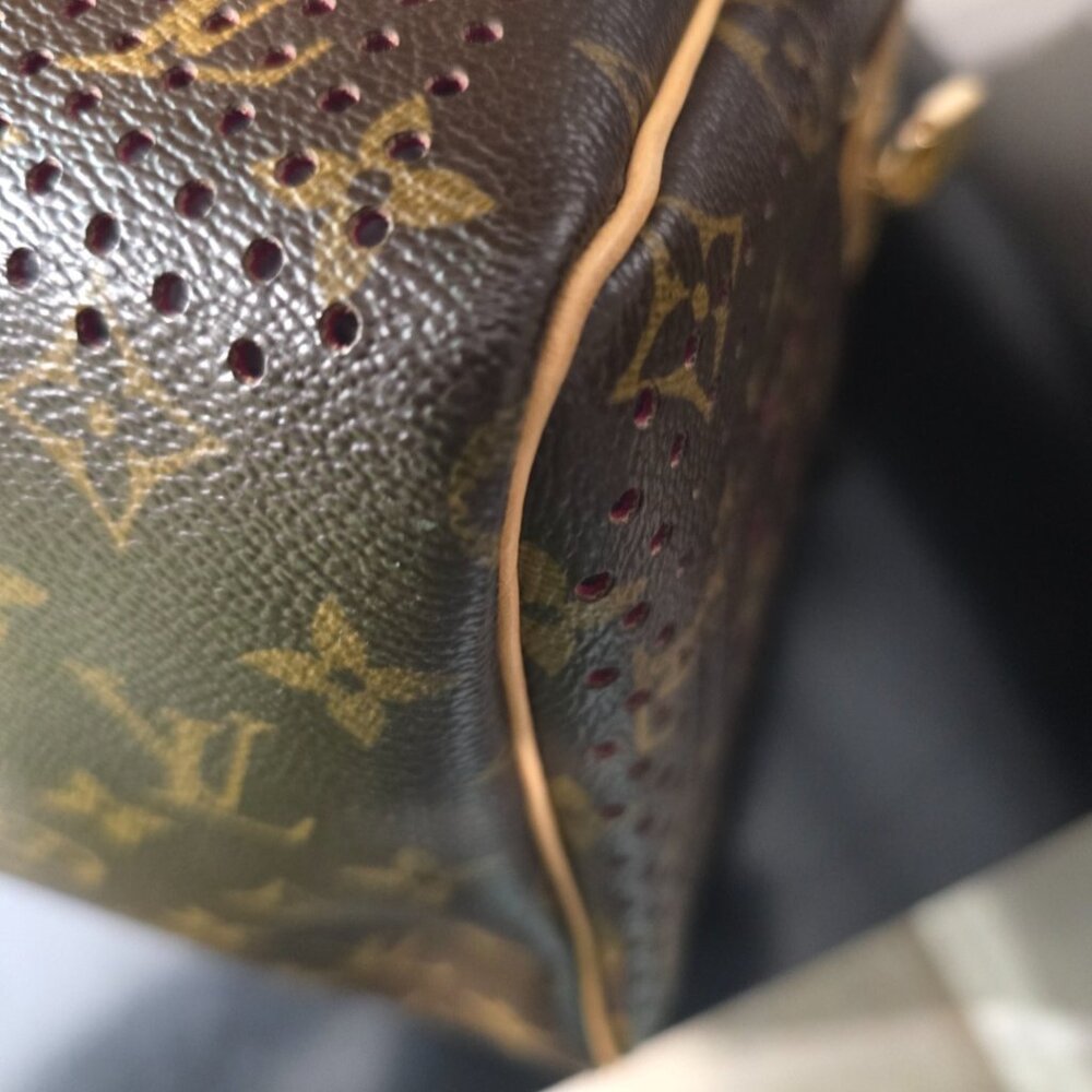 Pristine Rare Authentic Limited Edition Louis Vui… - image 8